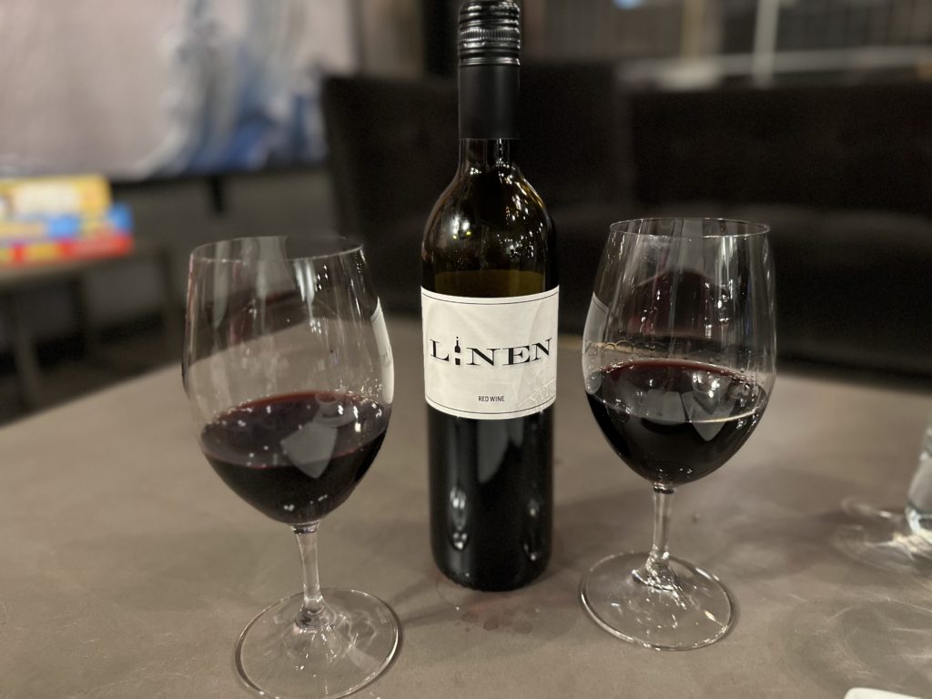 Linen wine