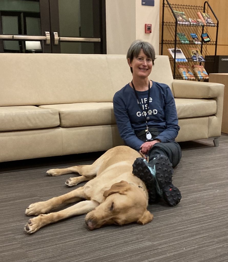 Laurie and Linen in the lounge.